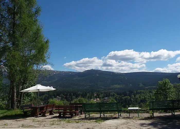 Czajka Bed & Breakfast 2*