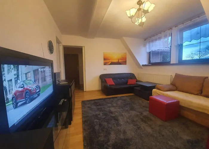 Czajka Bed & Breakfast 2*