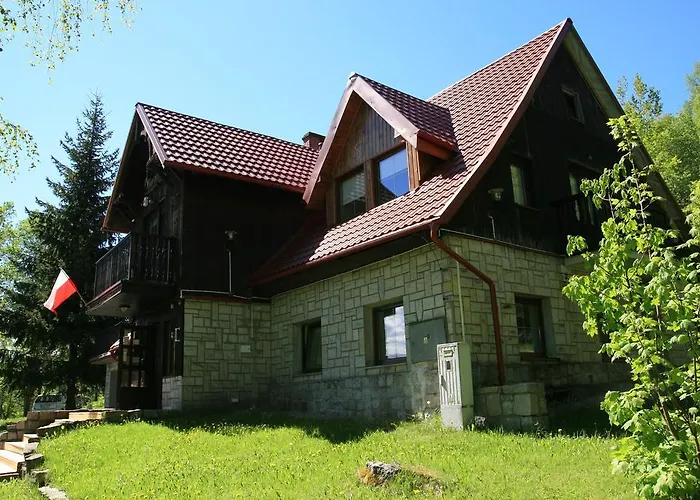 Czajka 2* شكلارسكا بوريبا